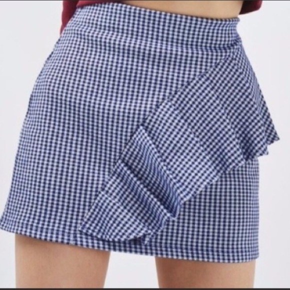 Topshop Dresses & Skirts - Topshop Checkered Ruffle Skirt